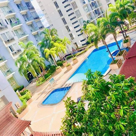 One Palm Tree Villas Condo Across Naia Terminal 3 マニラ市 エクステリア 写真