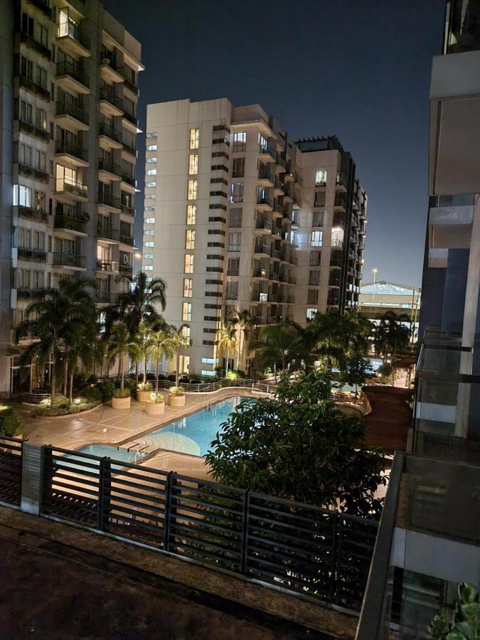 One Palm Tree Villas Condo Across Naia Terminal 3 マニラ市 エクステリア 写真