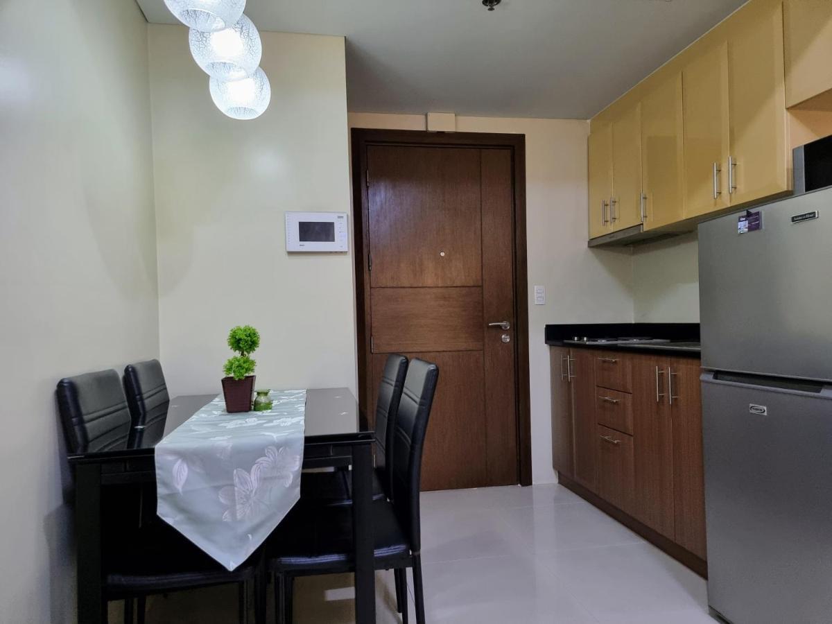 One Palm Tree Villas Condo Across Naia Terminal 3 マニラ市 エクステリア 写真
