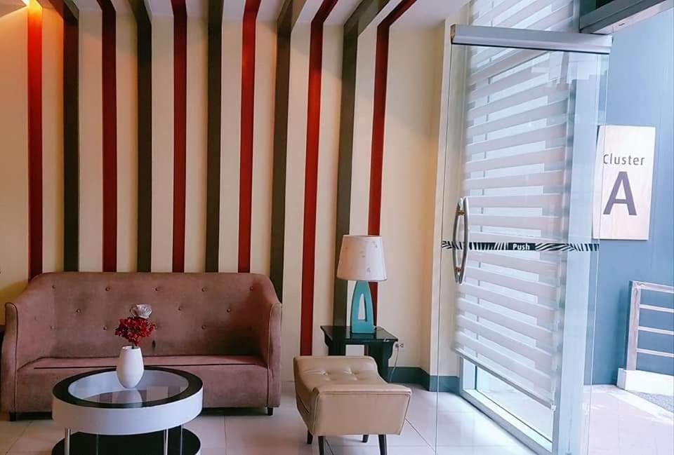 One Palm Tree Villas Condo Across Naia Terminal 3 マニラ市 エクステリア 写真