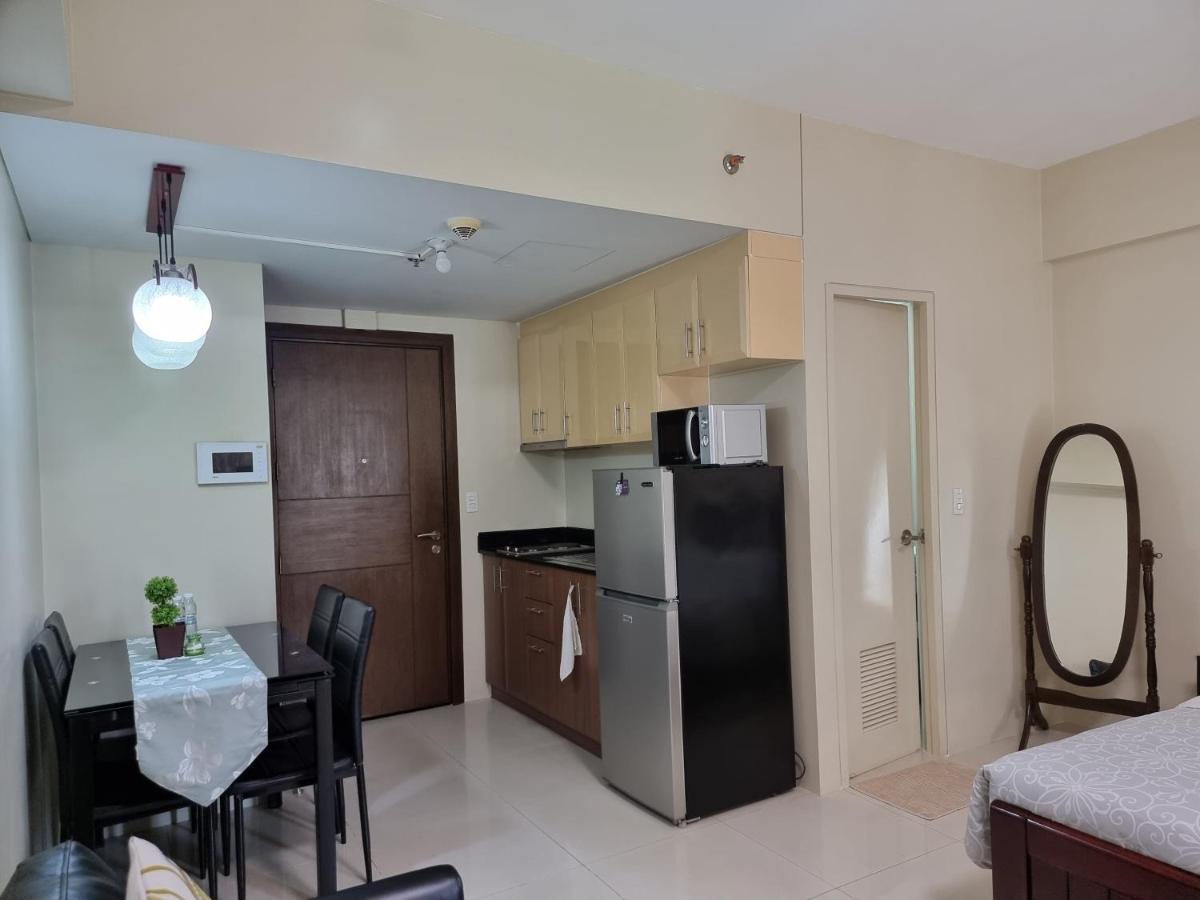 One Palm Tree Villas Condo Across Naia Terminal 3 マニラ市 エクステリア 写真