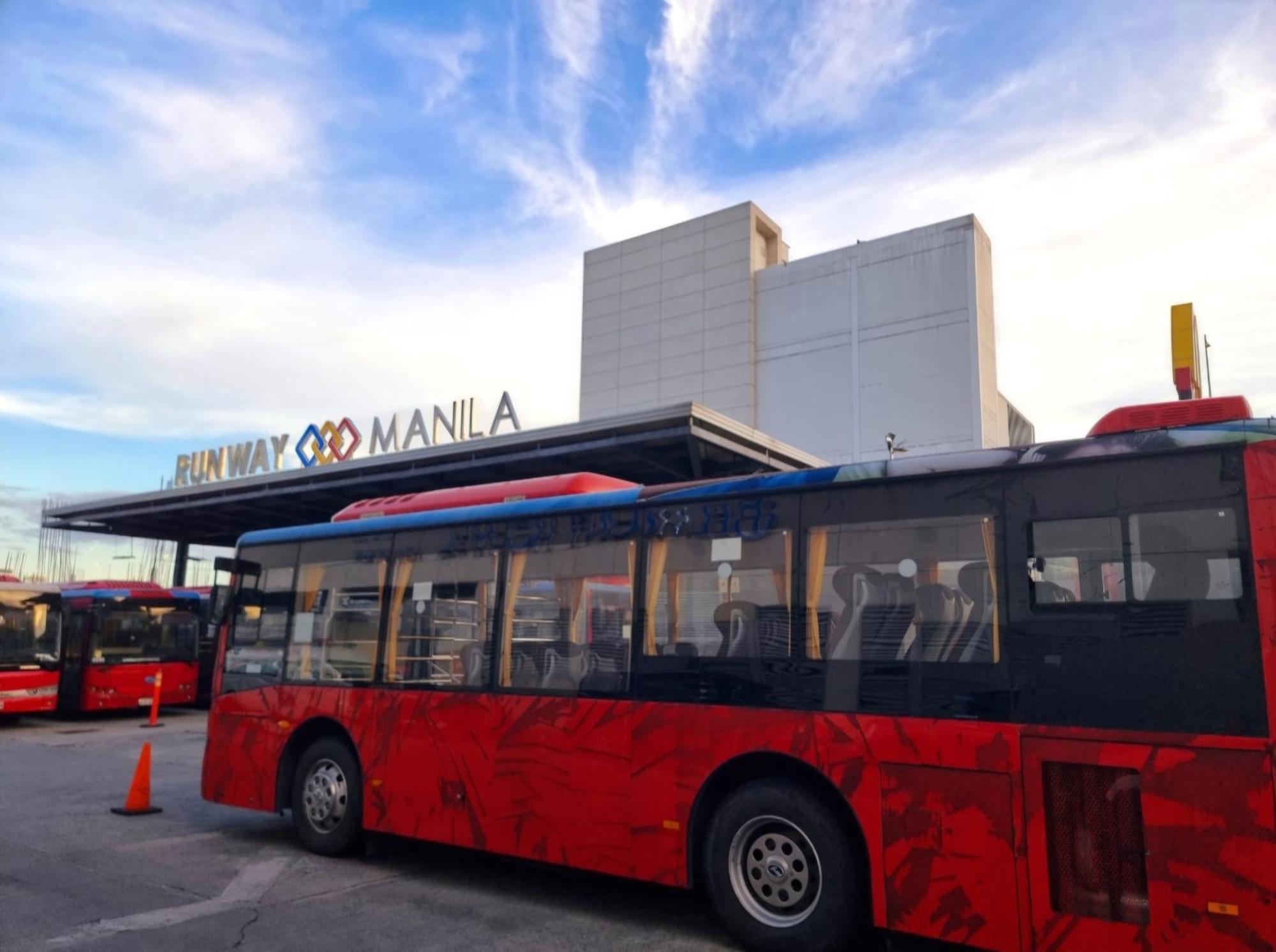 One Palm Tree Villas Condo Across Naia Terminal 3 マニラ市 エクステリア 写真