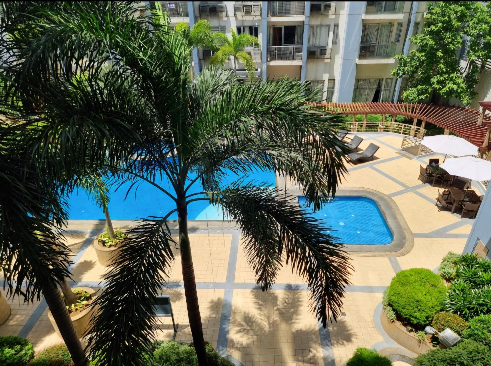 One Palm Tree Villas Condo Across Naia Terminal 3 マニラ市 エクステリア 写真